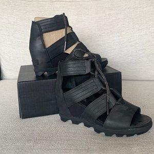 Sorel Joanie II Black Leather Lace Up Wedge Sandals